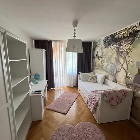 Cu Tampa La Fereastra - Spacious With Mountain View & 2 Free Parking Spaces Brasov